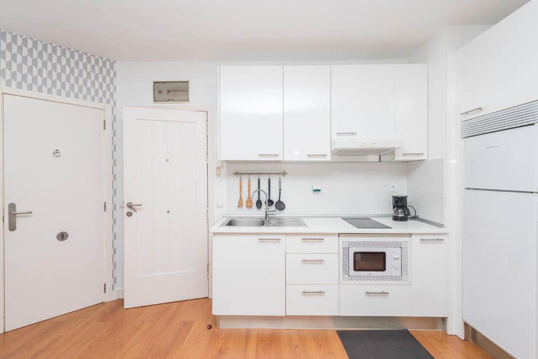 Lujan Playa Canteras Apartment