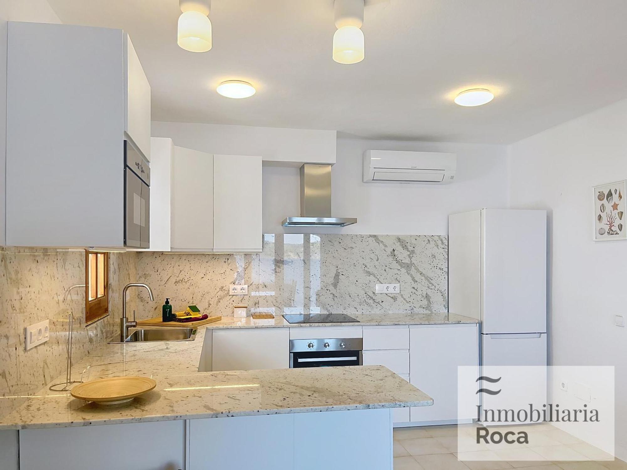 P82. Marinero Con Wifi Y Aire Acondicionado Fornells (Menorca)