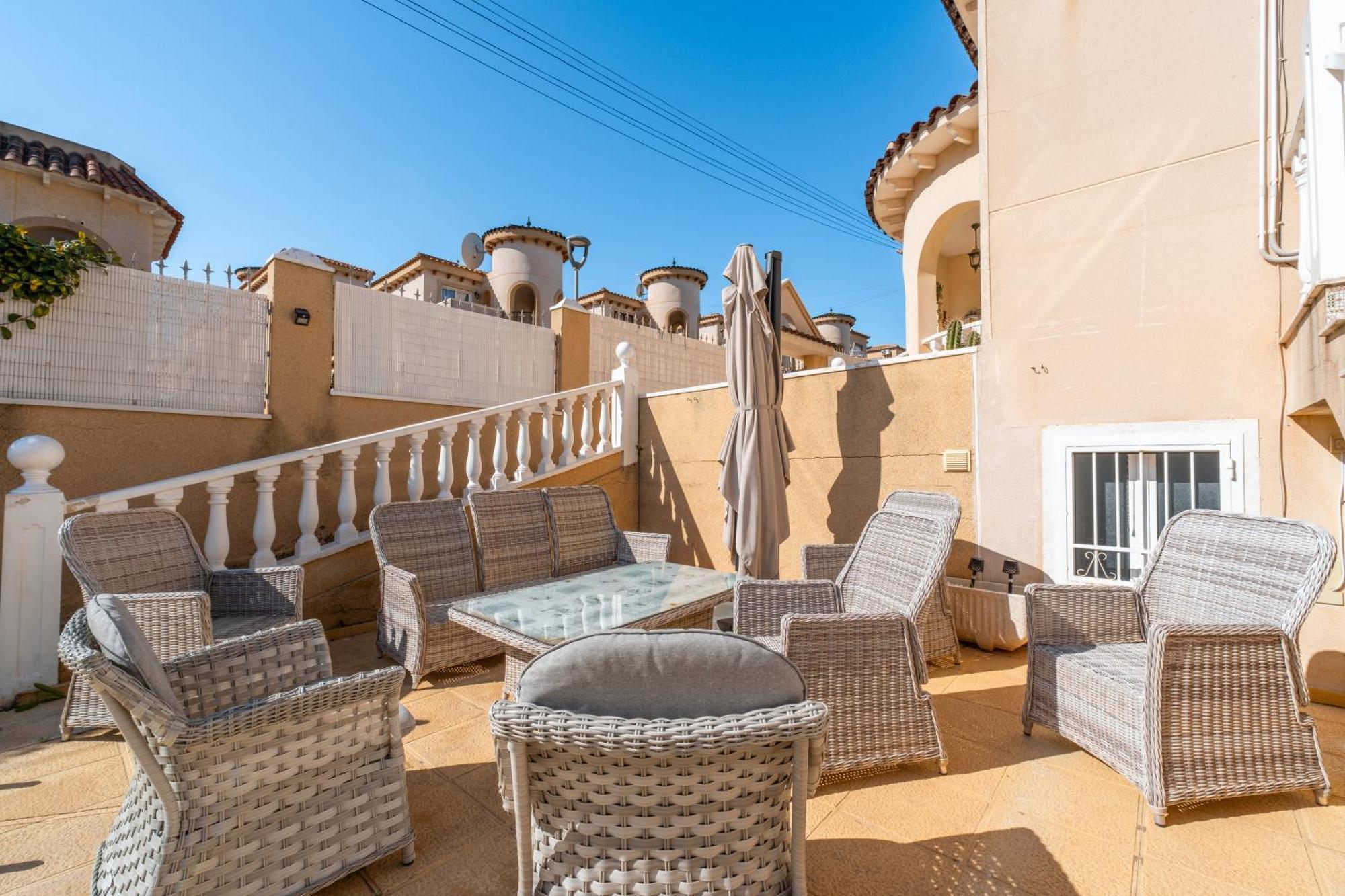 2 Apts In Sun And Happiness Villa