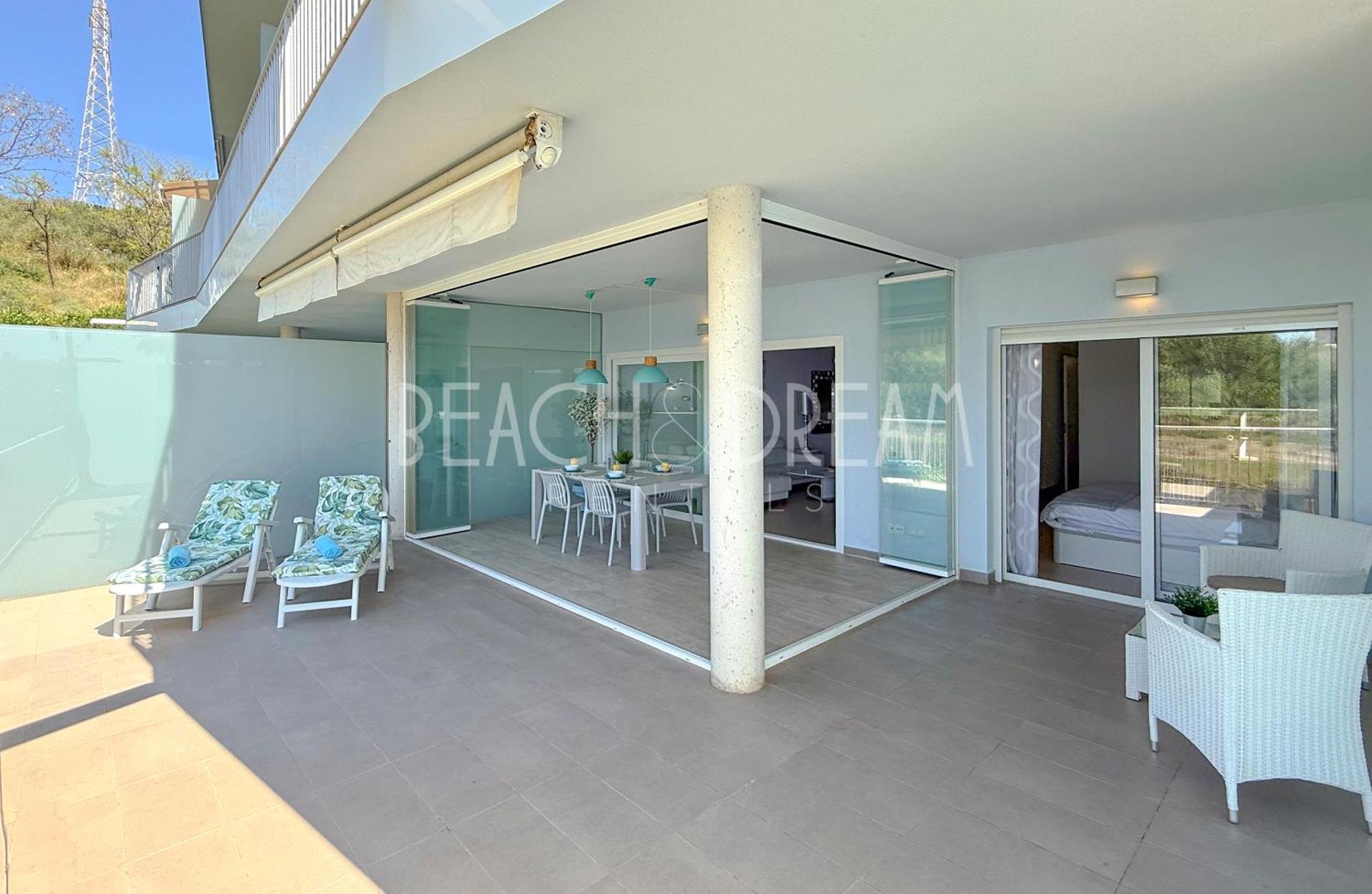 Relax In Reserva Del Higueron - Crystalline