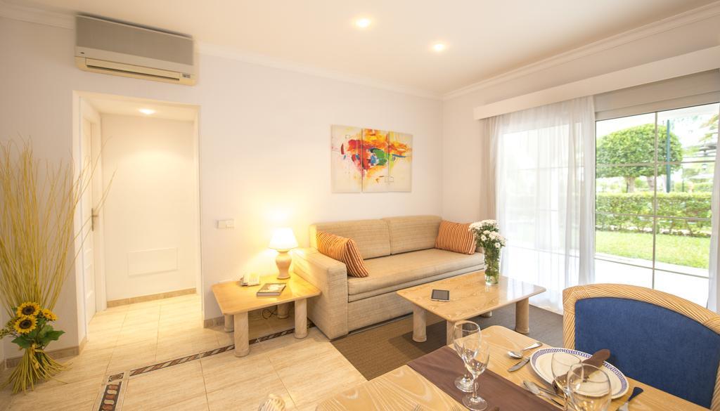 Ona Village Aparthotel 4*