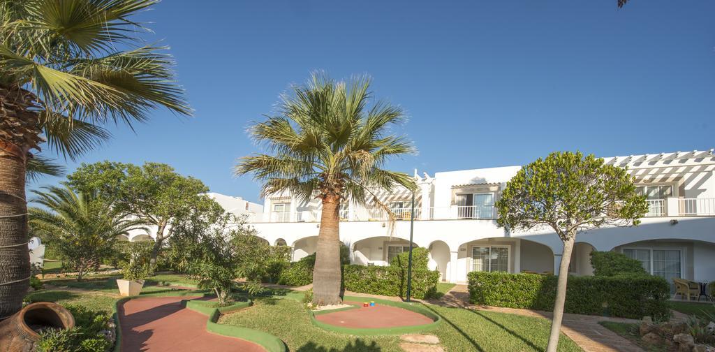 Ona Village Aparthotel 4*