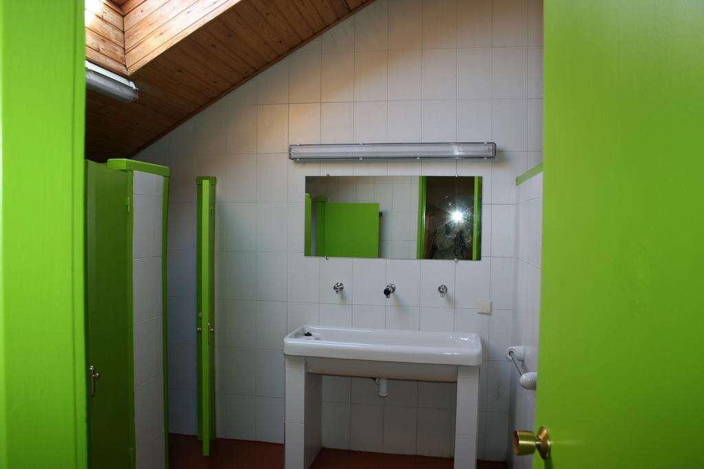 Hostal Escola De Piragüisme De *