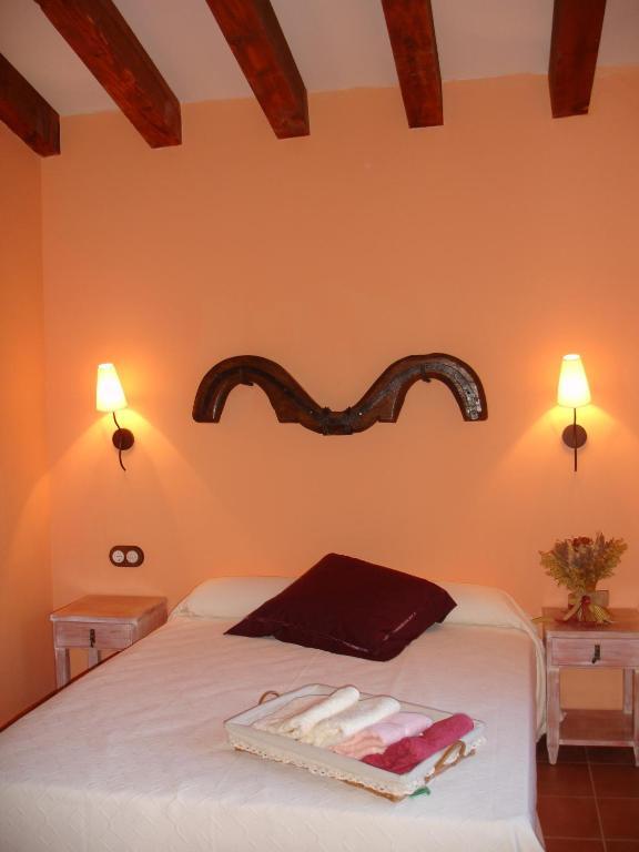 Casa Rural Ermita De Santa Llucia Country house *