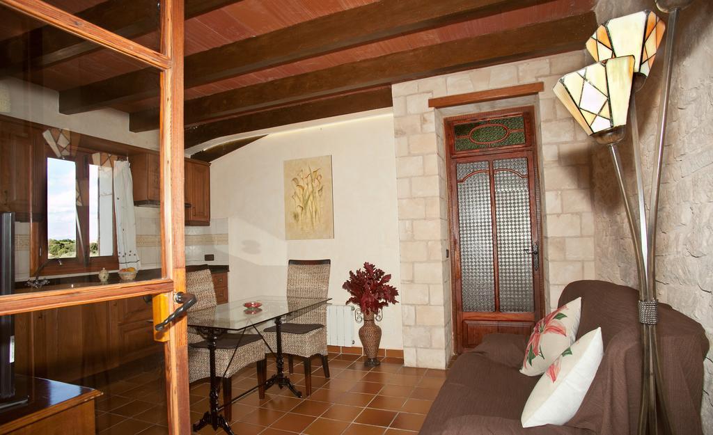 Es Carbo Bed and breakfast