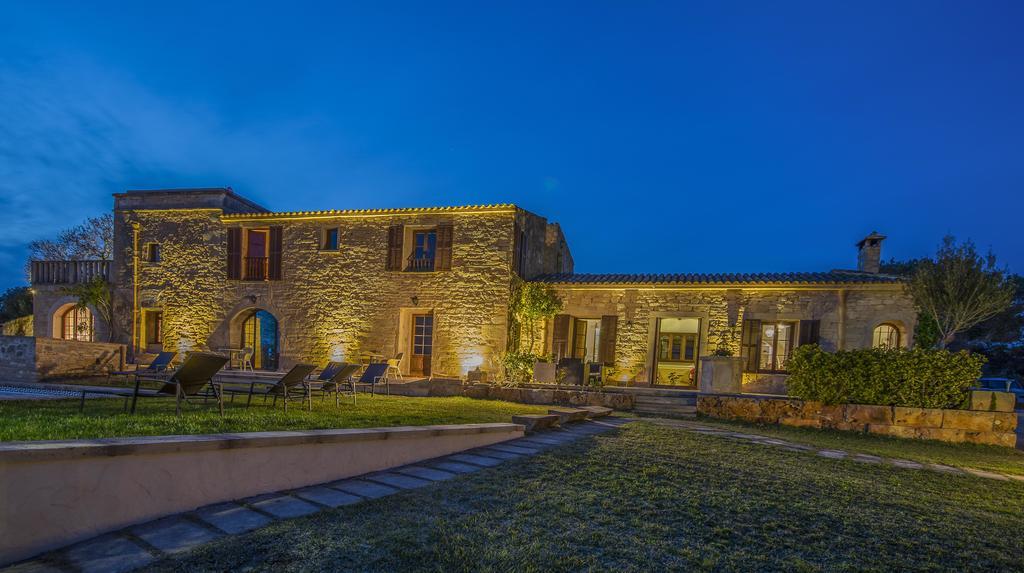 Es Carbo Bed and breakfast Las Salinas