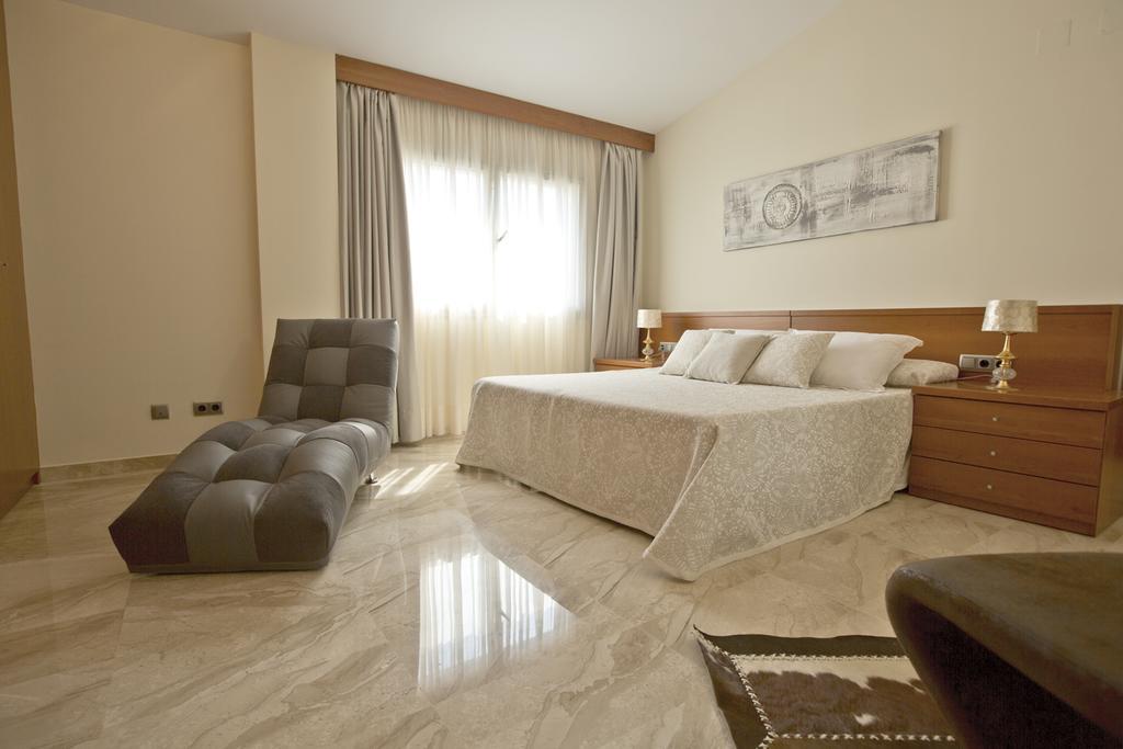 La Font Del Roc Hotel 3*