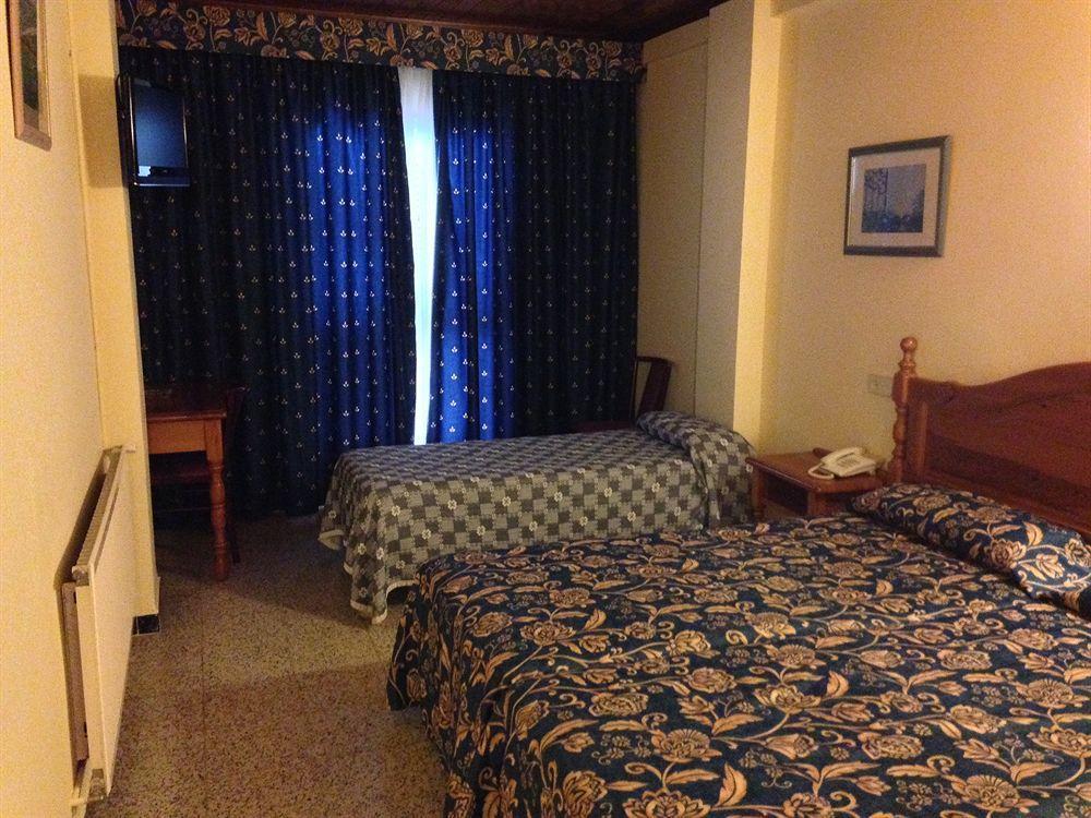 Grecs Hotel 2*