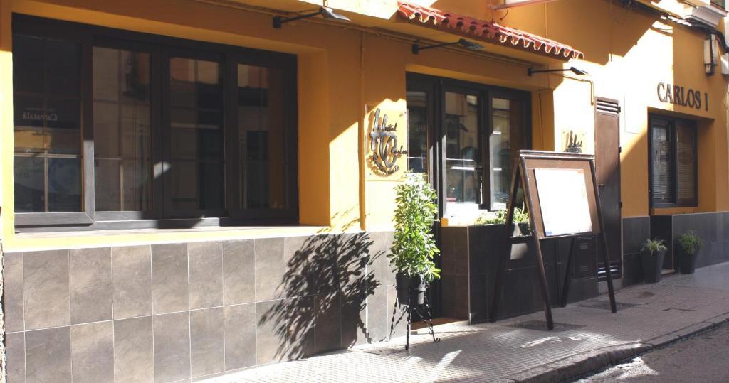 Carlos I Guest house