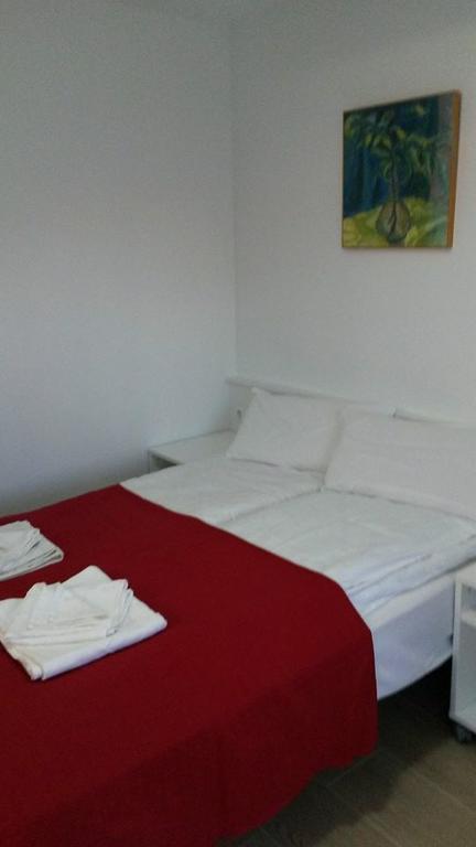 Hostal Cubelles *