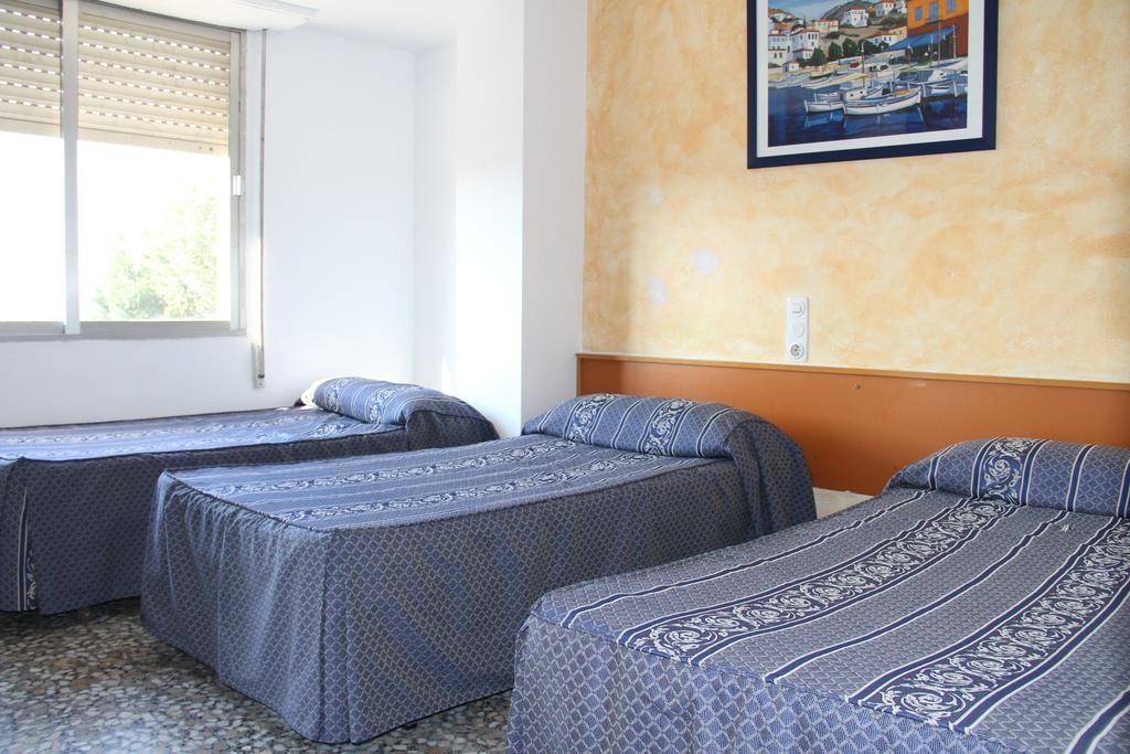 Hostal Mengual Guest house Gandia