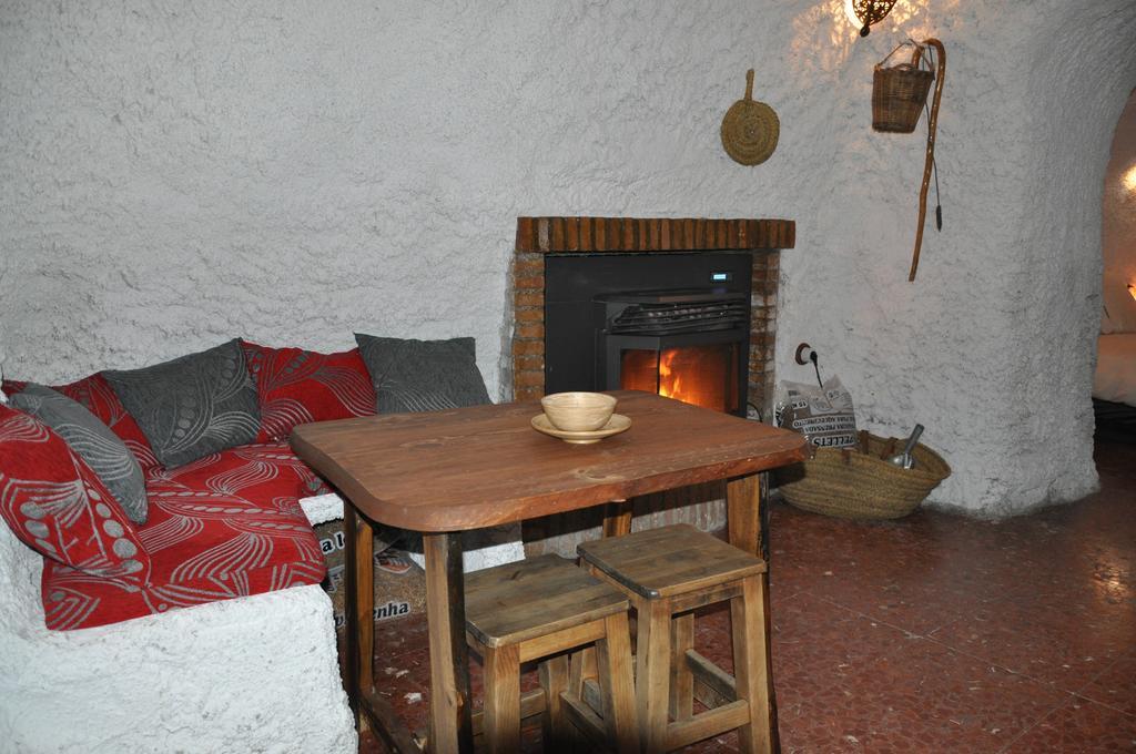 La Cueva De La Abuela * Cenes De La Vega