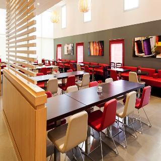 Hotel Ibis Barcelona Santa Coloma 2*