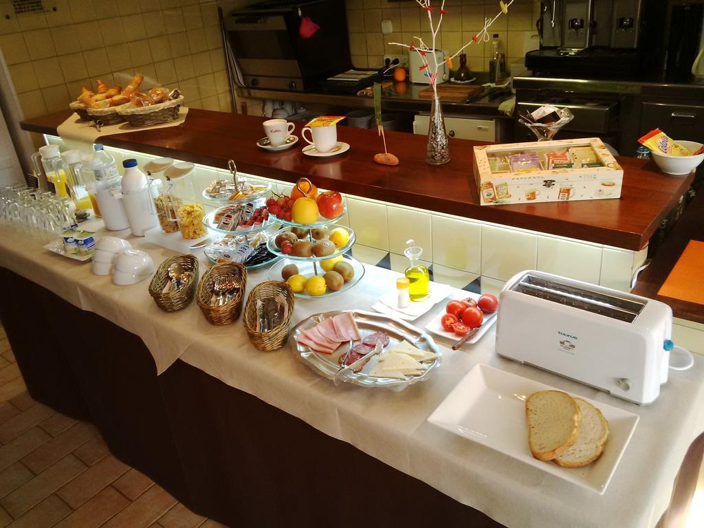 Hotel Nou Estrelles