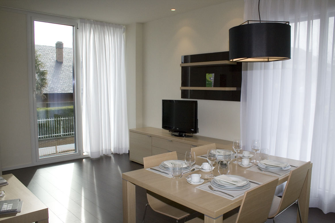 Aparthotel Jardines De Uleta 4*