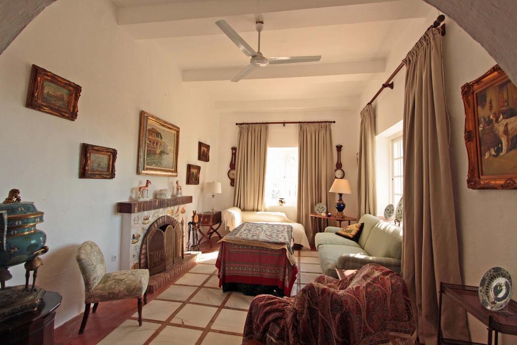 Cortijo De Correa Guest house