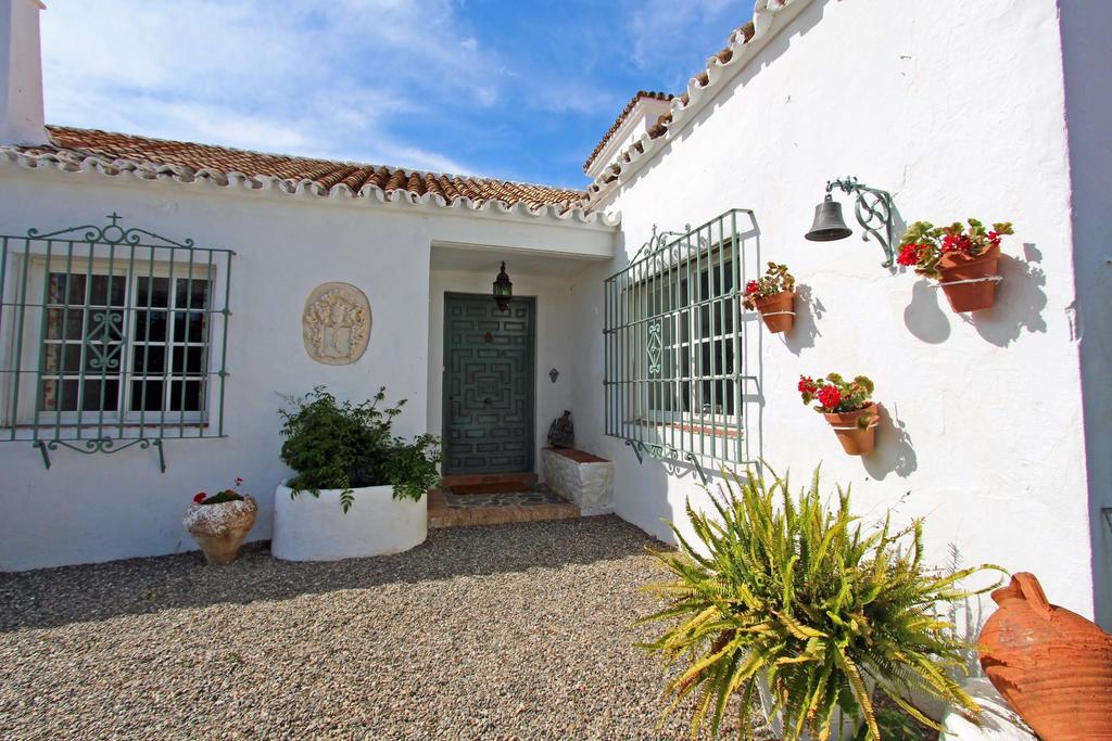 Guest house Cortijo De Correa 3*
