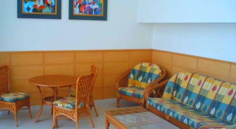 Azul Hotel 2*