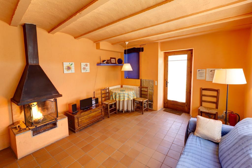 Country house Mas Petit La Bisbal d'Emporda