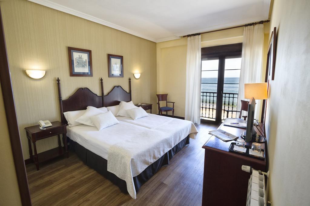 Playa Hotel 3*