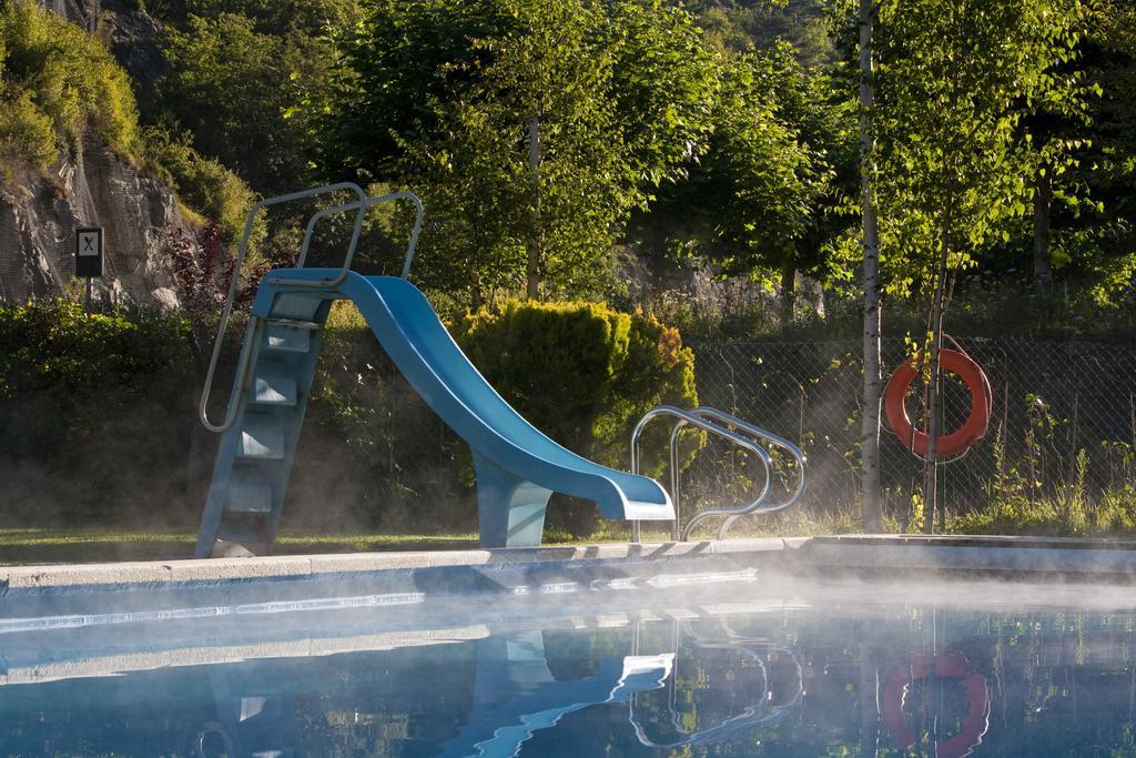 Verneda Mountain Camping 2*