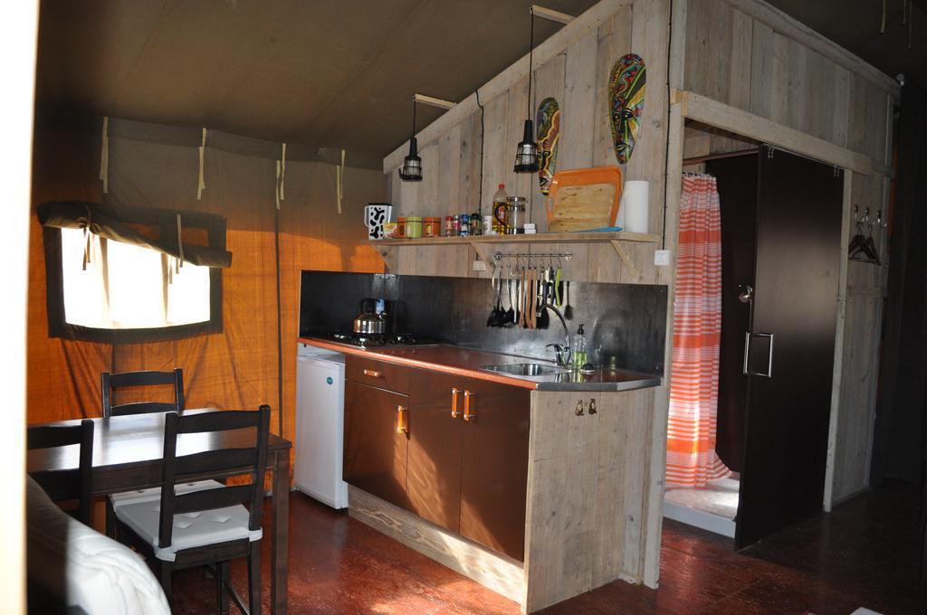 Casa Del Mundo 2*