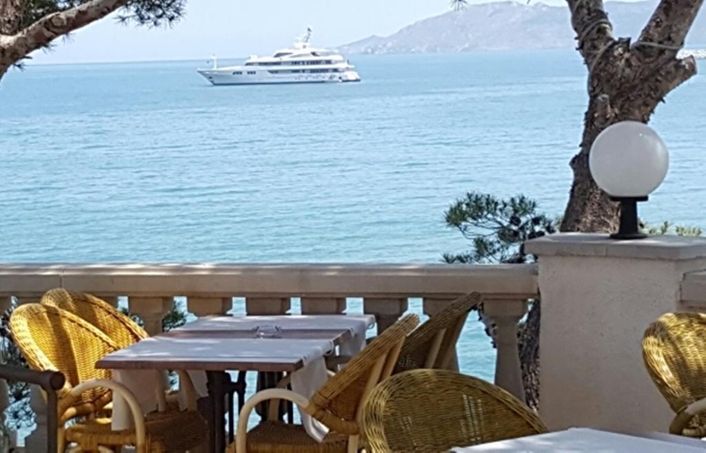 Hotel Grifeu 3*