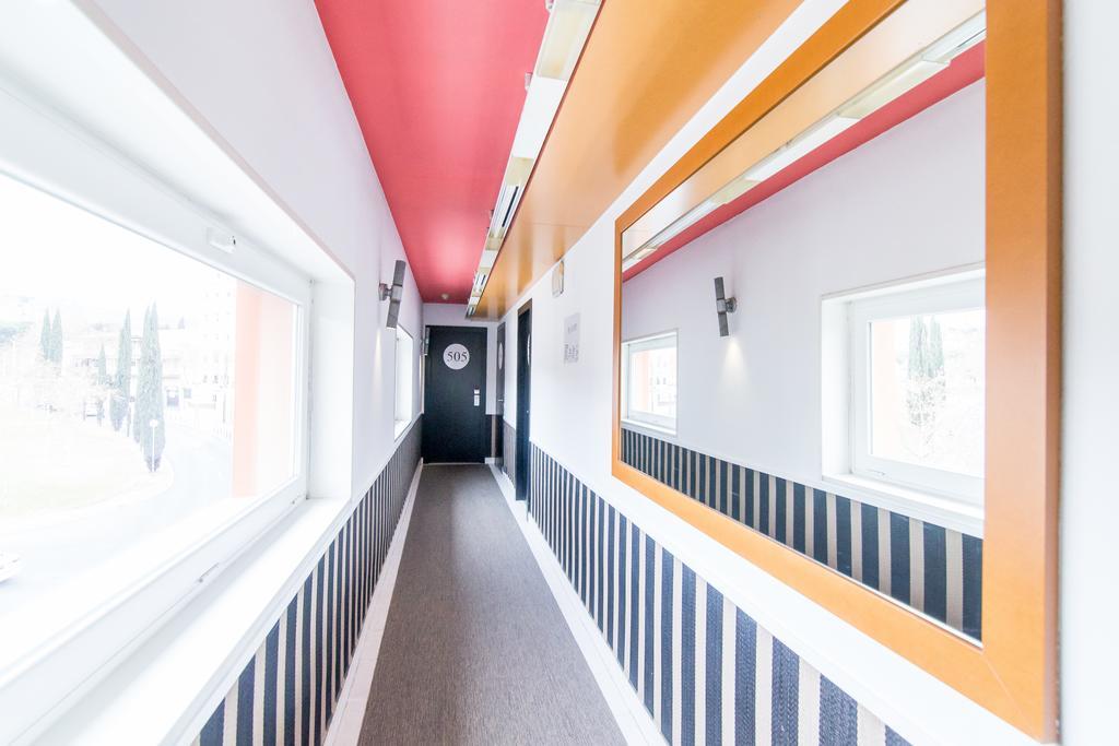 Hotel Colors 2*