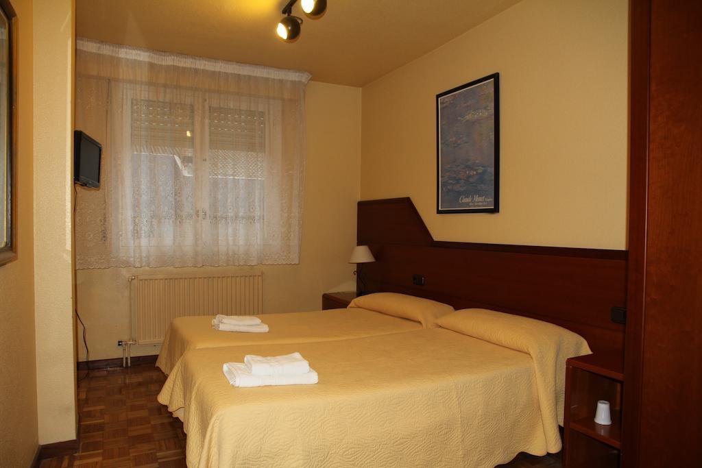 Acella Pamplona
