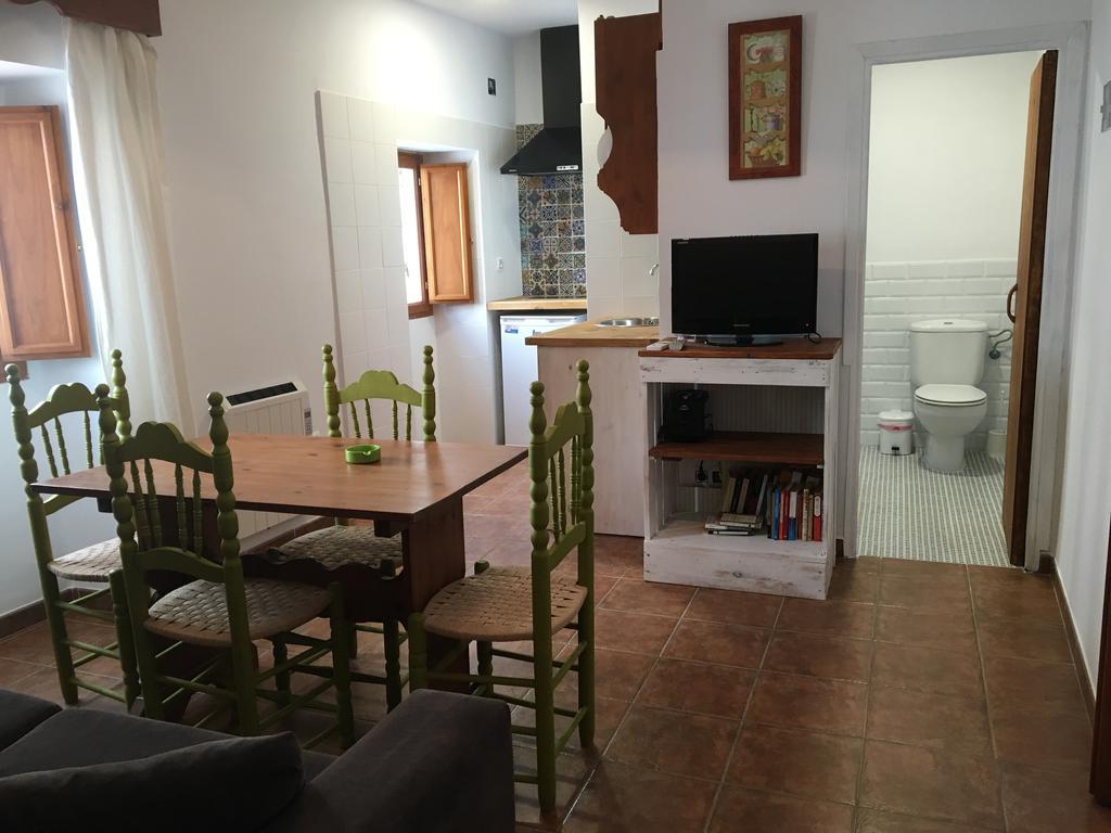 Apartamento Y Estudios Casa De La Hoya