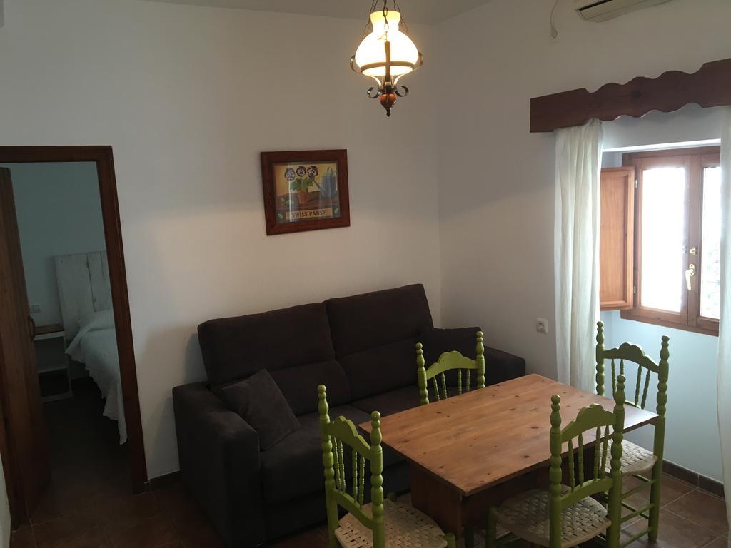 Apartamento Y Estudios Casa De La Hoya *
