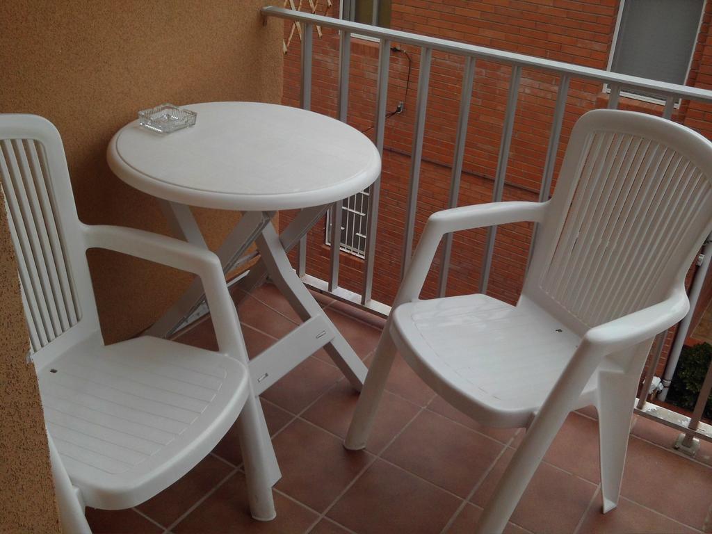 Hostal Cubelles