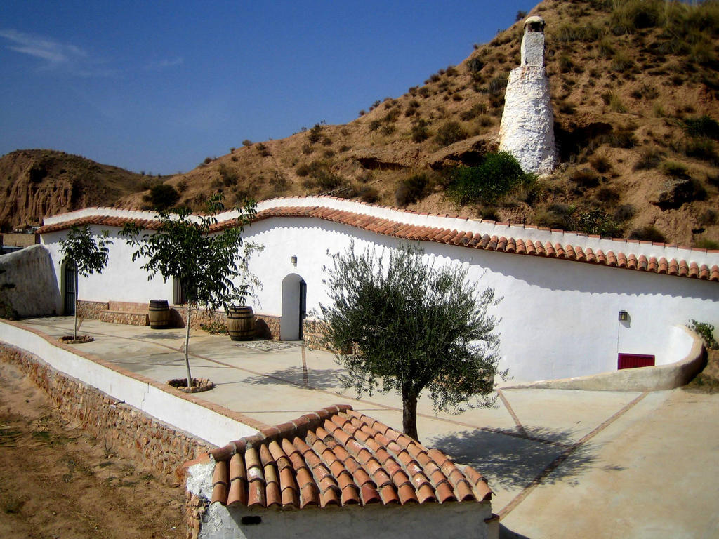 Casa Cueva Lopera Graena