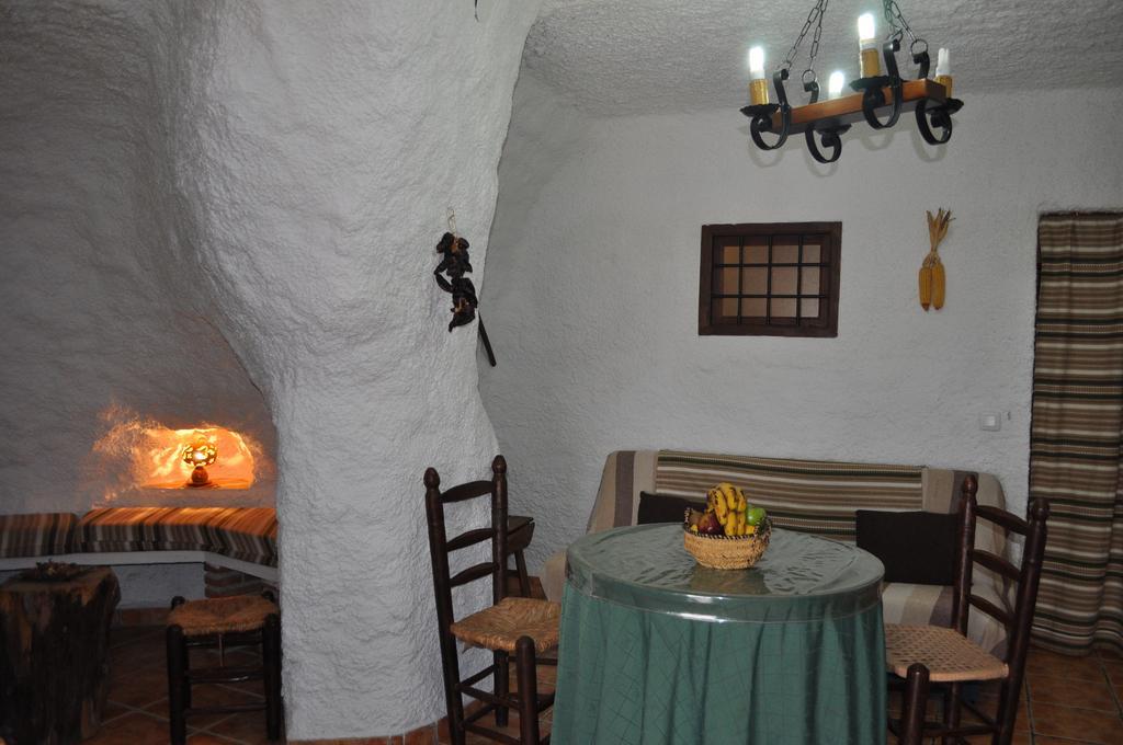 Villa Cuevas Al Qulayat