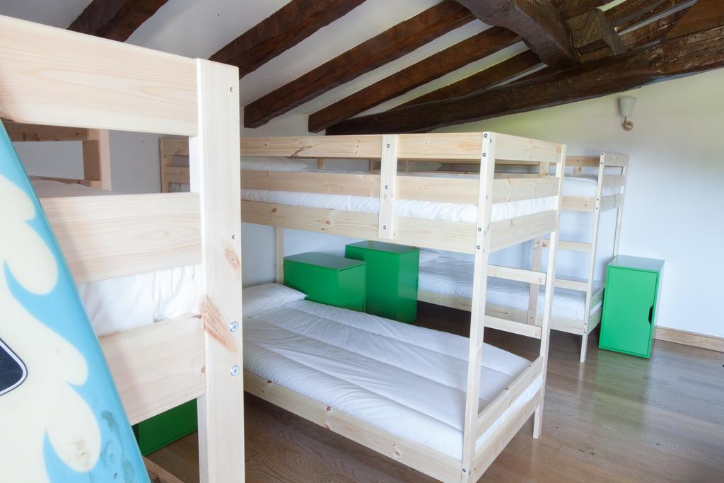Hostal Moana Surf *