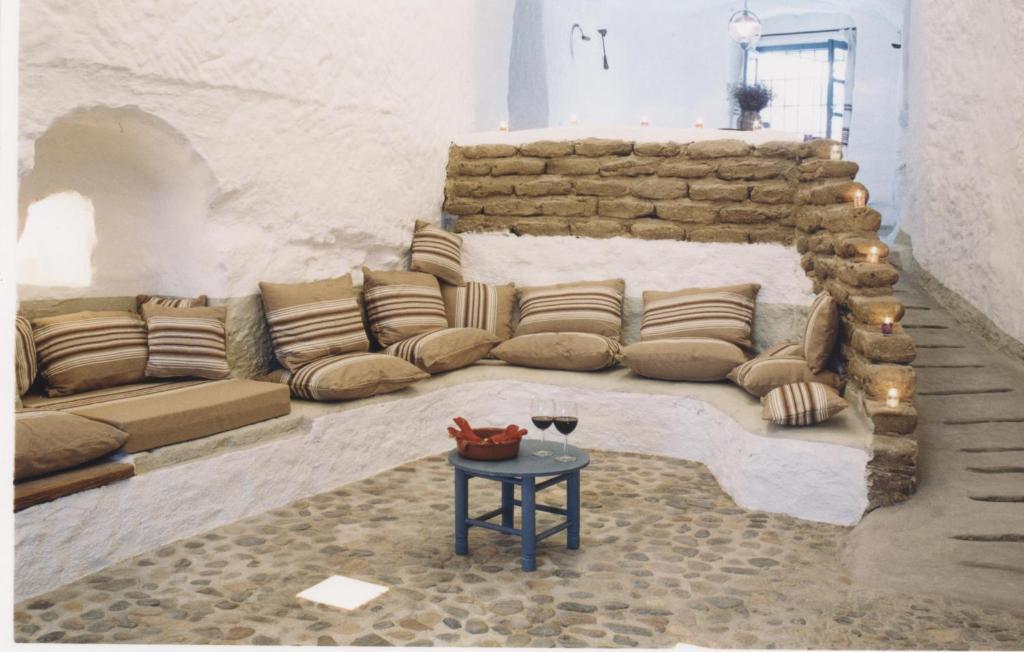 Cuevas Alcobas Baza