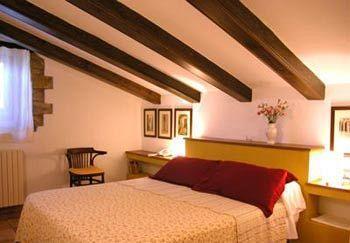 Hotel La Sala De Camós