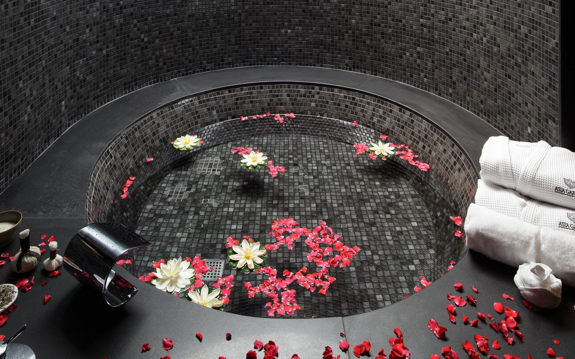 Hotel Gardens & Thai Spa, A Royal Hideaway