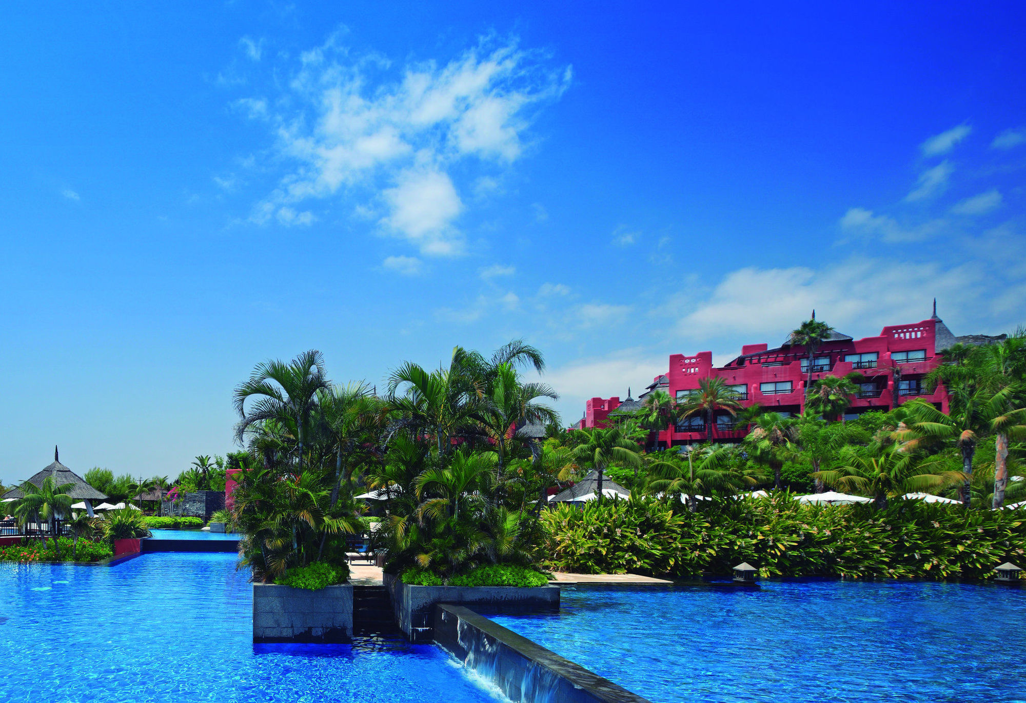 Hotel Gardens & Thai Spa, A Royal Hideaway 5*