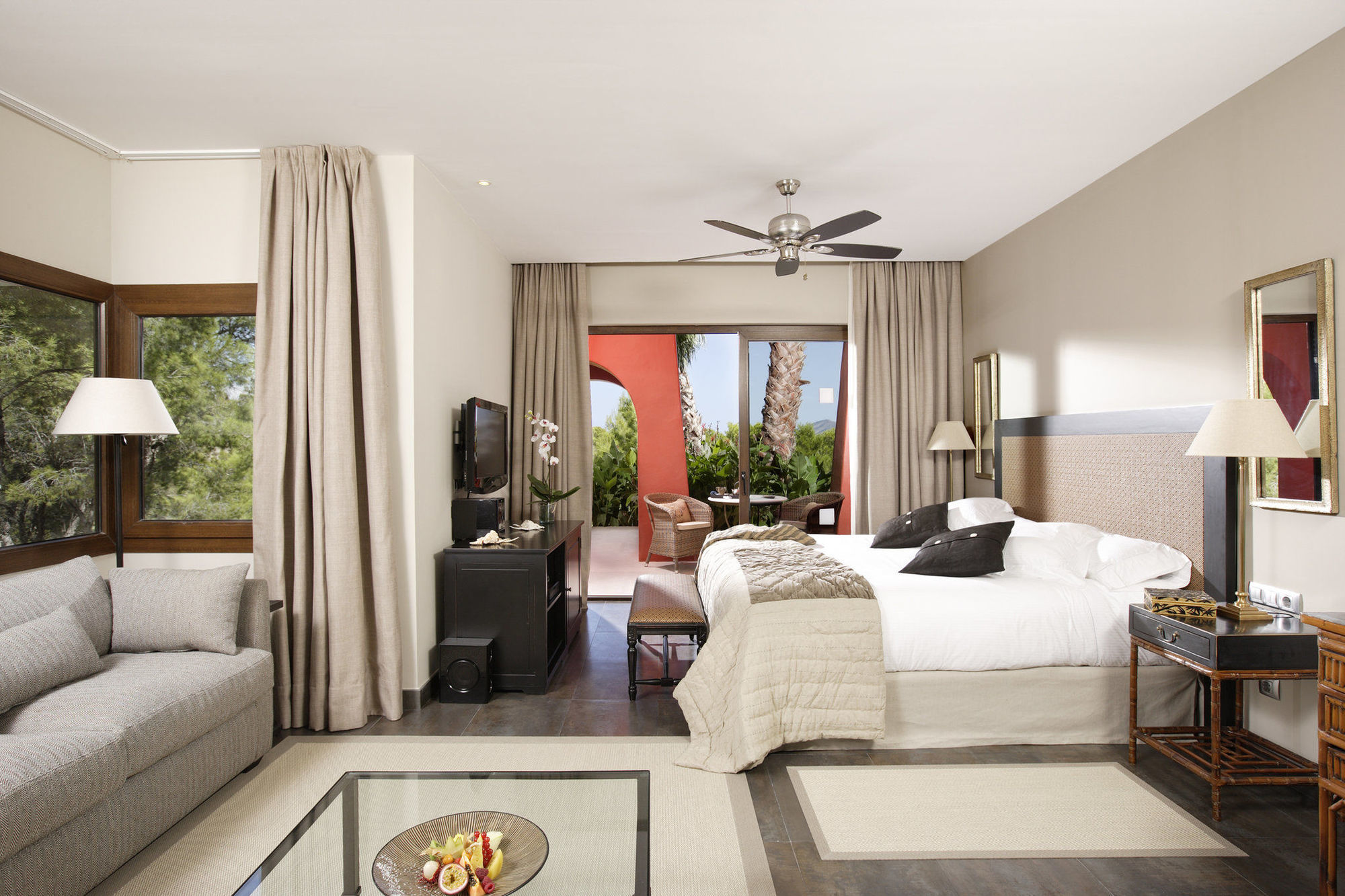 Hotel Gardens & Thai Spa, A Royal Hideaway 5*
