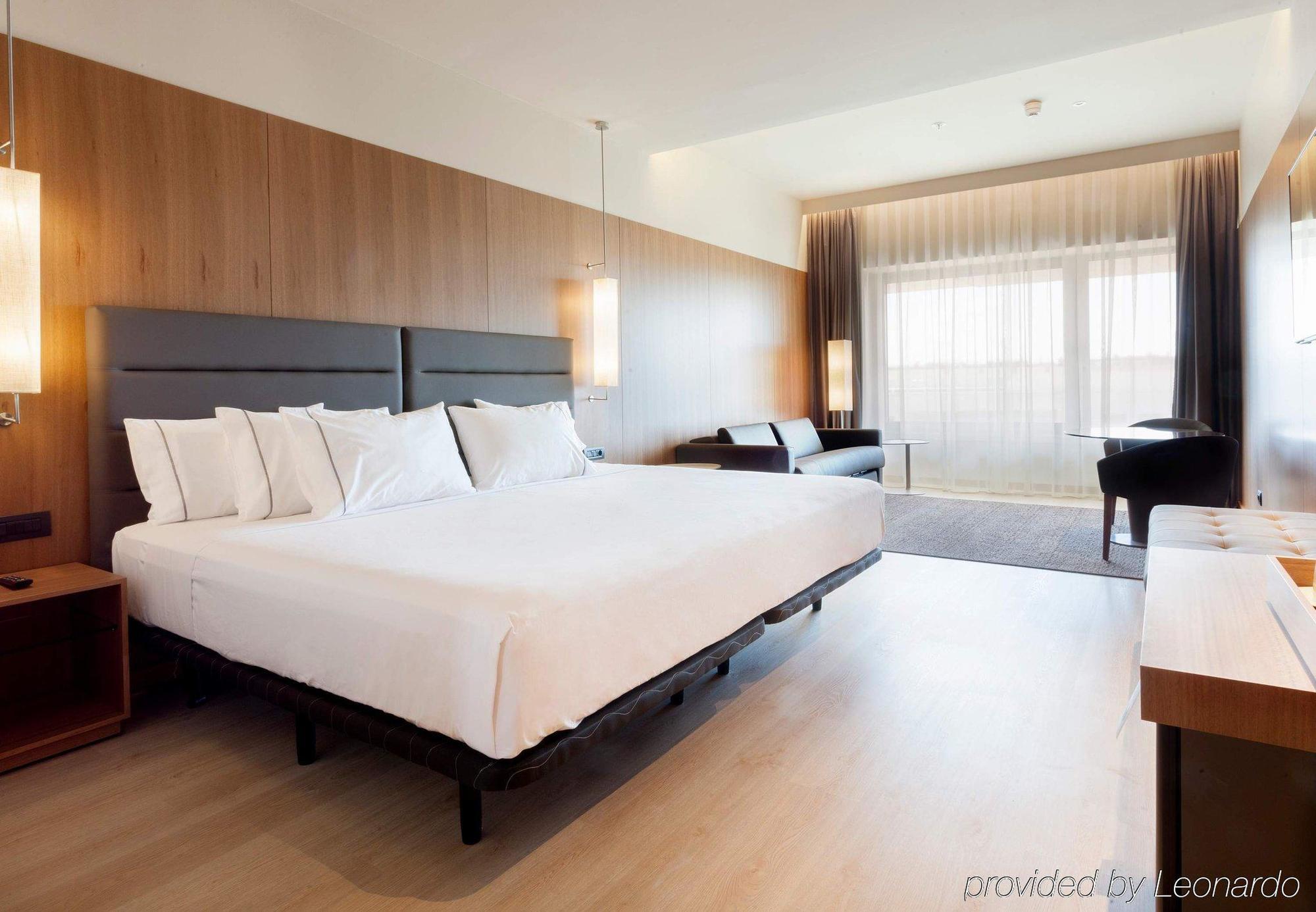 Hotel Ac Diagonal L'illa By Marriott