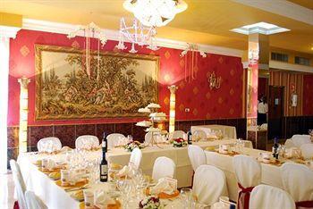 La Nava Hotel *