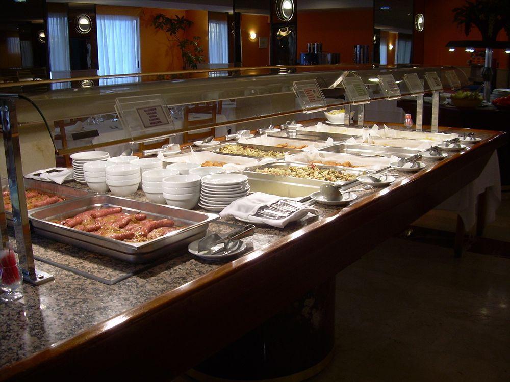 Prado Ii Hotel
