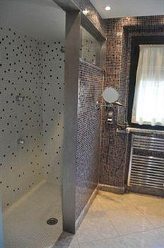 Historic Aparthotel Girona