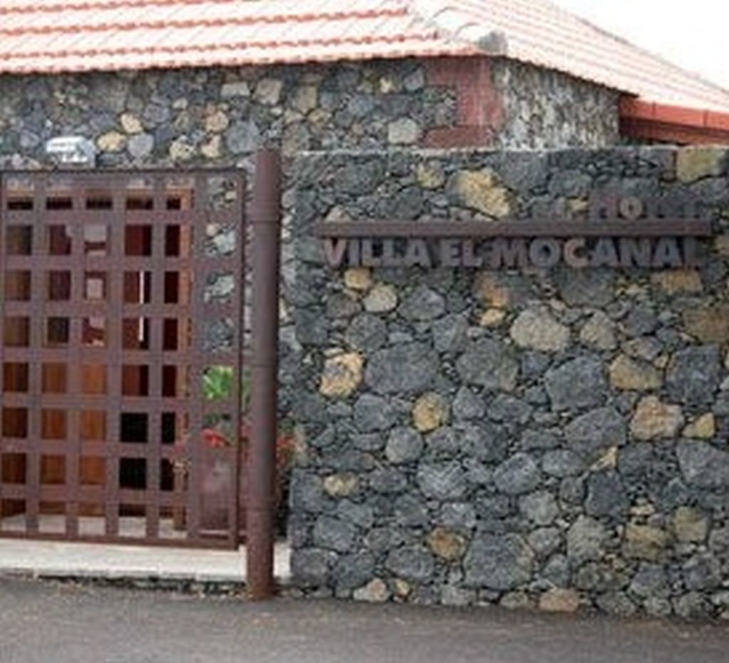 El Hotel 2*