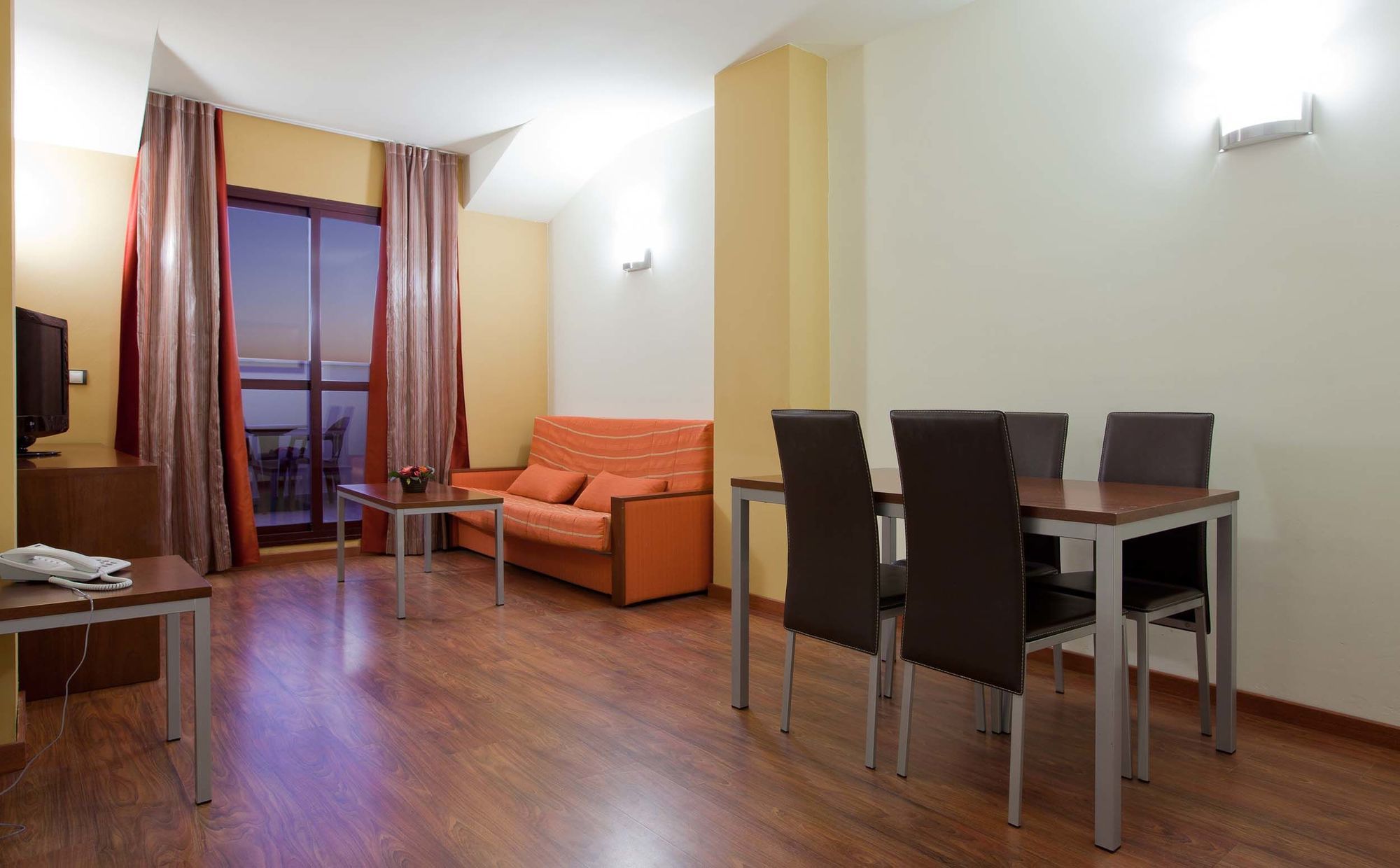 Ohtels 4*