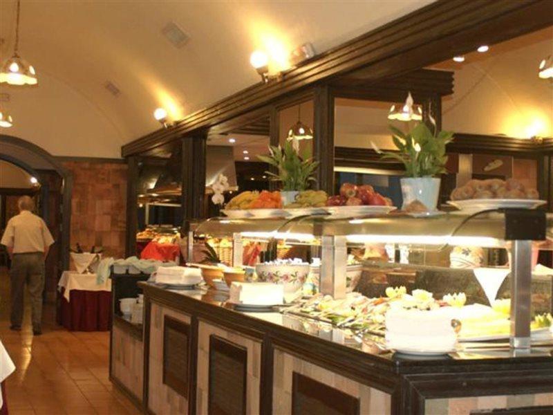 Concorde Hotel 4*