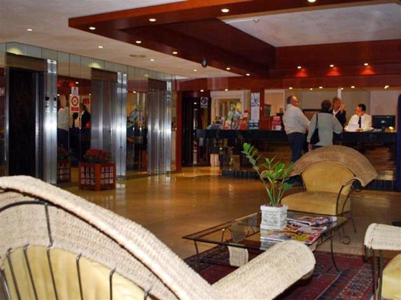 Concorde Hotel 4*