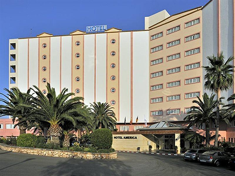 Globales America Hotel 4*