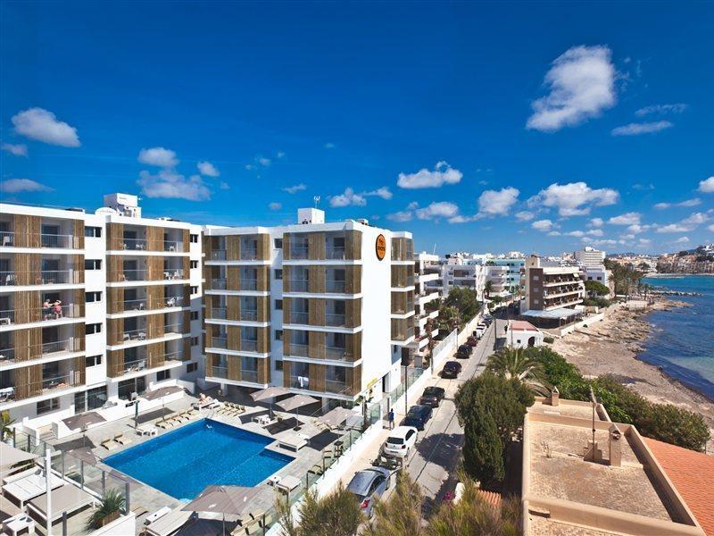 Ryans - Only Adults Apartahotel